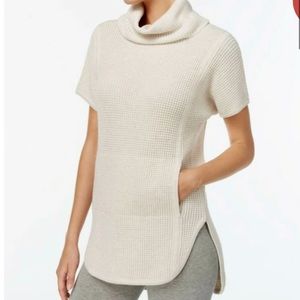 Cream cotton UGG short-sleeve sweater size small